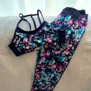 Girls sports bra and leggings